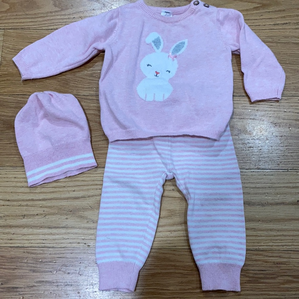 🎉HP🎉 Just One You by Carters Knit Set